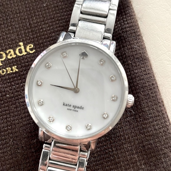 Ladies watch - Picture 2 of 7